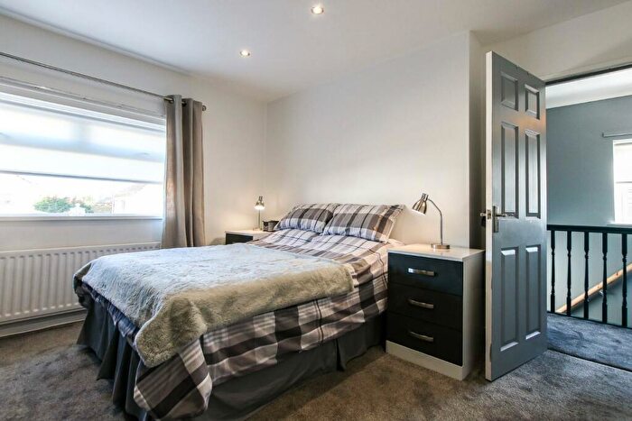 3 Bedroom Semi-Detached House For Sale In Whitecroft Road, West Moor, NE12