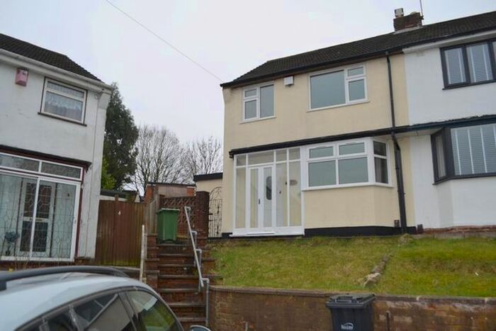 3 Bedroom Property To Rent In Langley Avenue, Coseley, WV14