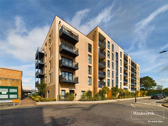 1 Bedroom Apartment For Sale In Halley House, Westmoreland Road, Queensbury, London, NW9