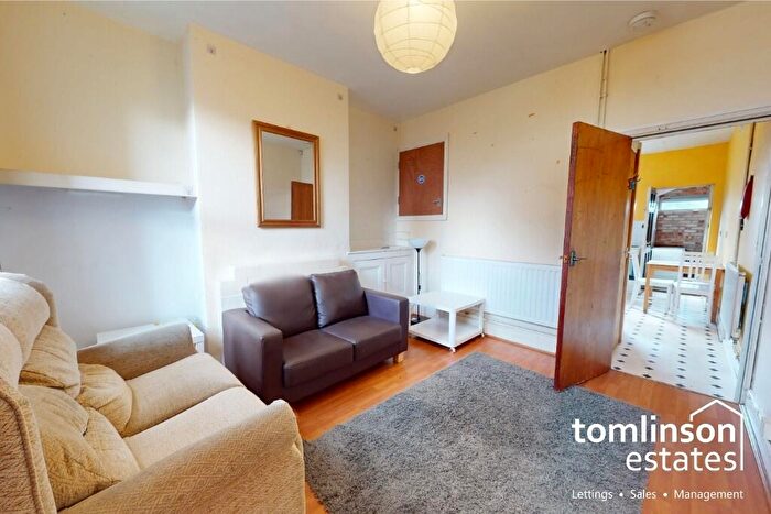 3 Bedroom Terraced House For Sale In Park Road, Lenton, Nottingham, NG7