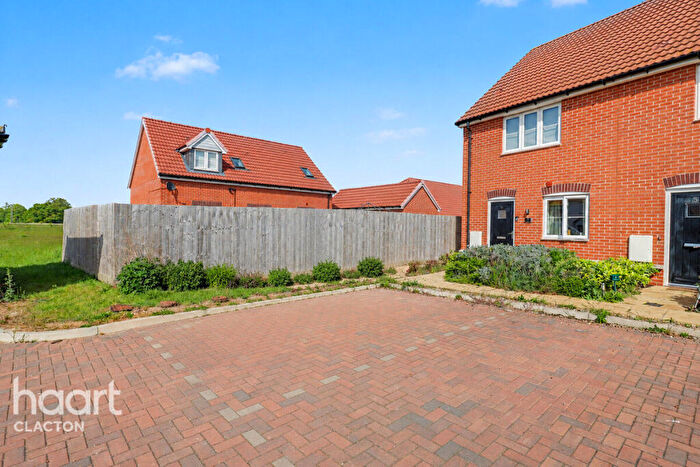 2 Bedroom End Of Terrace House For Sale In Wheatsheaf, Frinton-on-Sea, CO13