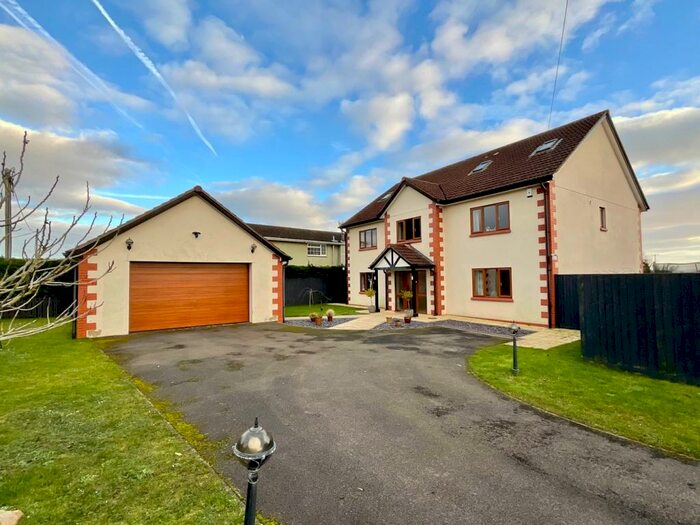 6 Bedroom Detached House For Sale In Llanvaches, Caldicot, NP26