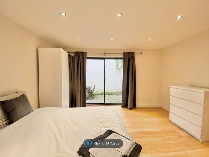 4 Bedroom Terraced House To Rent In Lotus Mews, London, N19
