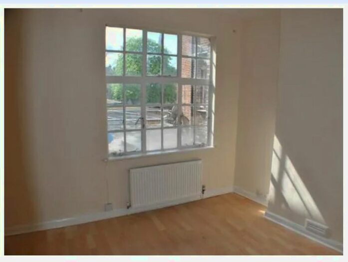 2 Bedroom Flat To Rent In Stratheden Parade, London, SE3
