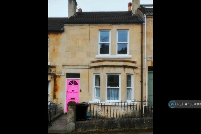 5 Bedroom Terraced House To Rent In Kensington Gardens, Bath, BA1