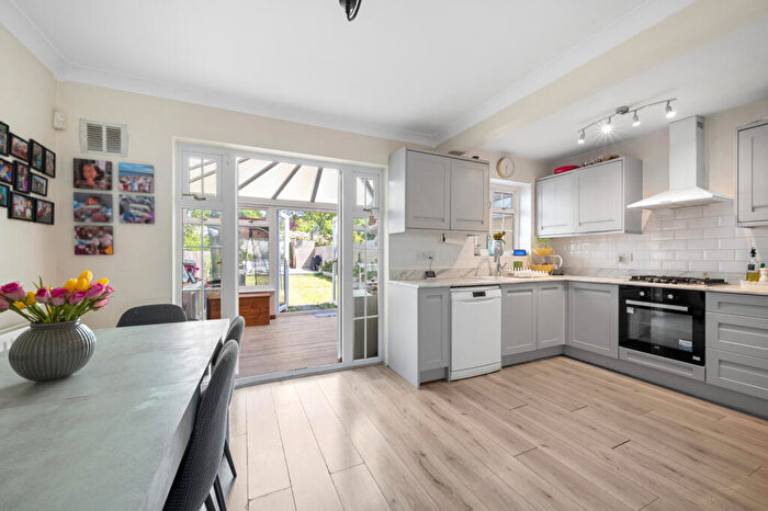 3 Bedroom Semi Detached House For Sale In Portland Avenue, New Malden, KT3