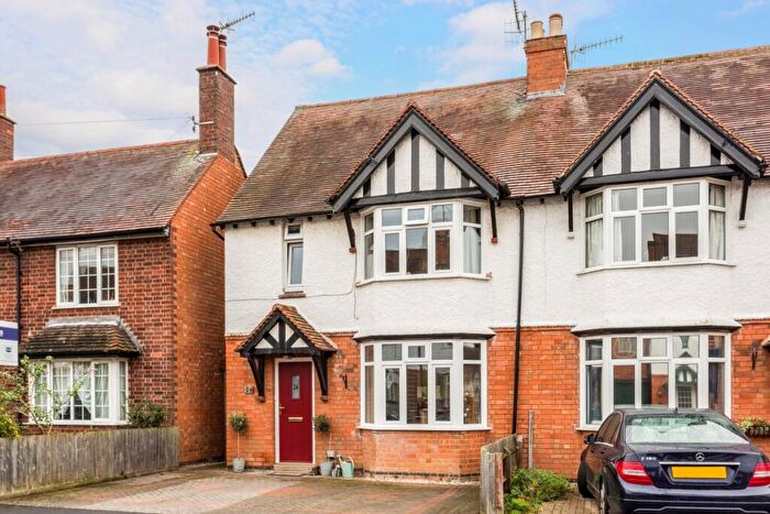 3 Bedroom Semi-Detached House To Rent In Stratford-upon-Avon, Warwickshire, CV37