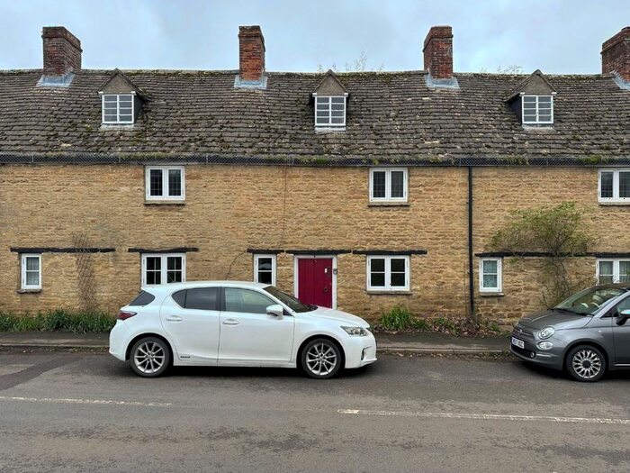 3 Bedroom Terraced House For Sale In The Row, Bletchingdon, Kidlington, Oxfordshire, OX5