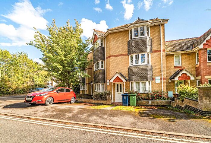 1 Bedroom Apartment For Sale In Demesne Furze, Headington, Oxford, Oxfordshire, OX3