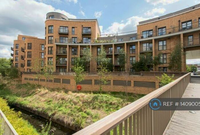 2 Bedroom Flat To Rent In Connersville Way, Croydon, CR0