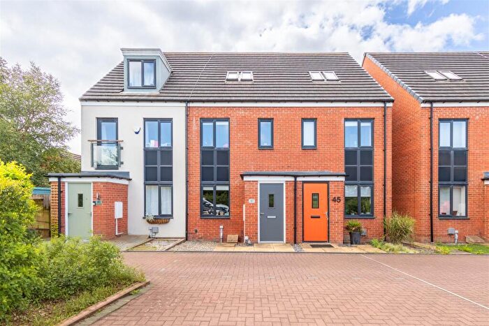 3 Bedroom Terraced House For Sale In Roseden Way, Great Park, NE13