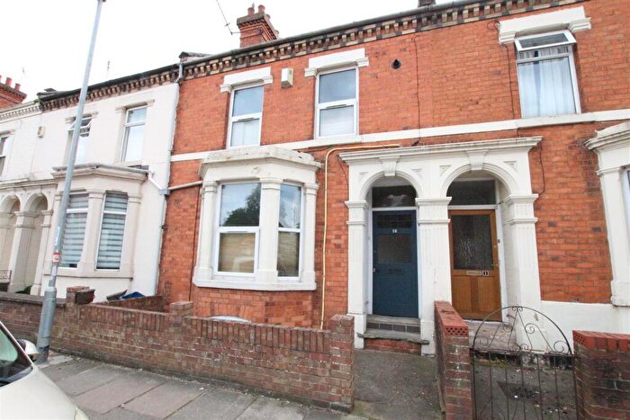 6 Bedroom House To Rent In Abington Avenue, Northampton, NN1