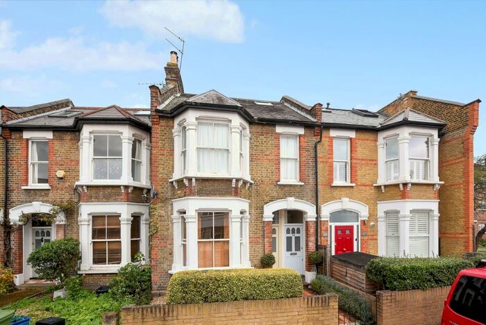 1 Bedroom Flat To Rent In White Hart Lane, London, SW13