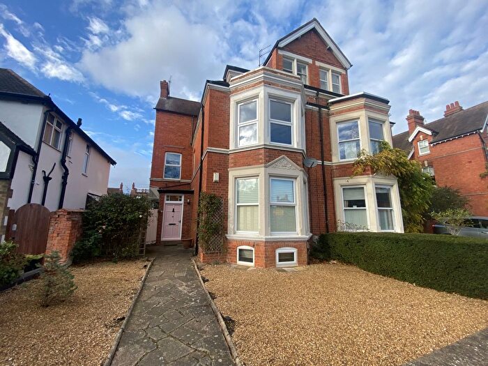 2 Bedroom Terraced House To Rent In The Drive, Northampton, NN1