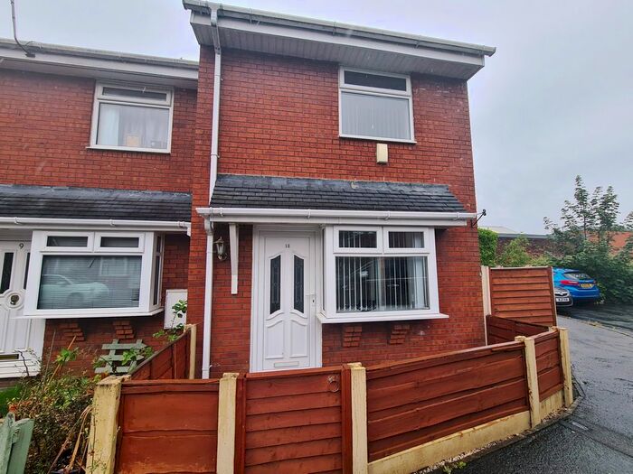 2 Bedroom End Of Terrace House To Rent In Summersgill Close, Heywood, OL10