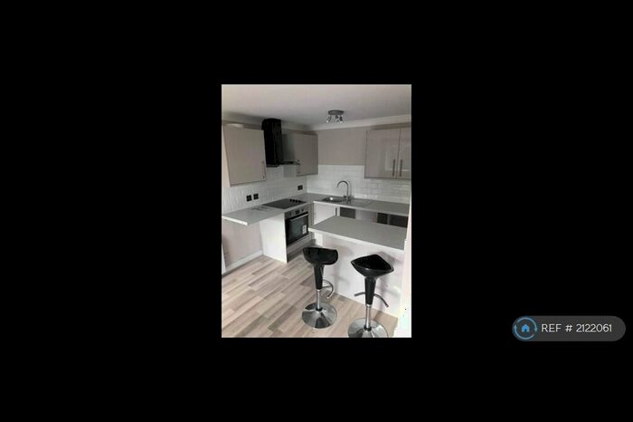 1 Bedroom Flat To Rent In Bowlers Court, Shotton, Deeside, CH5