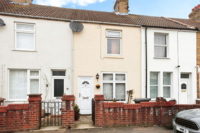 3 Bedroom Terraced House For Sale In St. Margarets Place, Peterborough, PE2