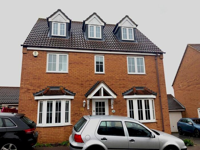 5 Bedroom Property To Rent In Landseer Close, Wellingborough NN8