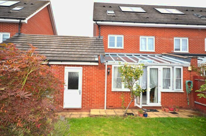 4 Bedroom Town House To Rent In Bantry Road, Cippenham, Slough, SL1