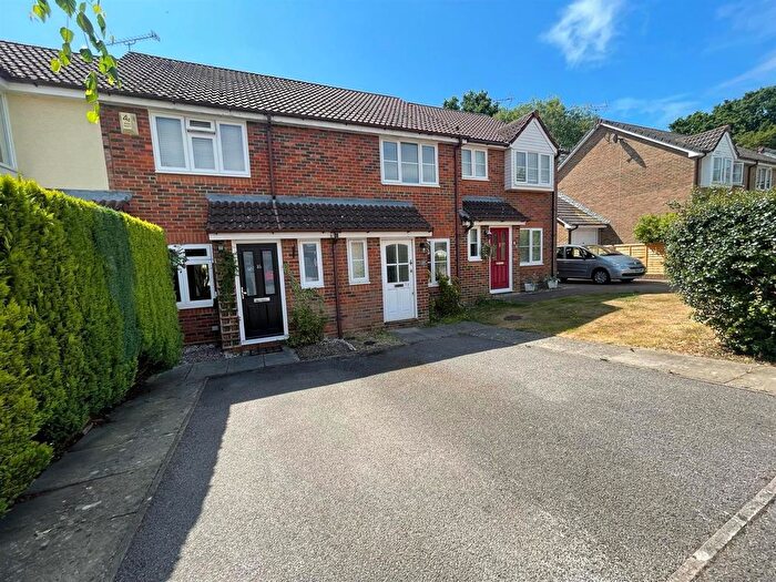 2 Bedroom Terraced House To Rent In Woodhouse Street, Binfield, Bracknell, RG42