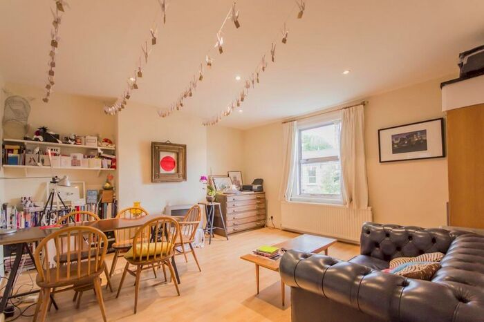 1 Bedroom Flat To Rent In Lambert Road, London, SW2