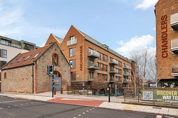 1 Bedroom Flat To Rent In Gaol Ferry Steps, Bristol, BS1