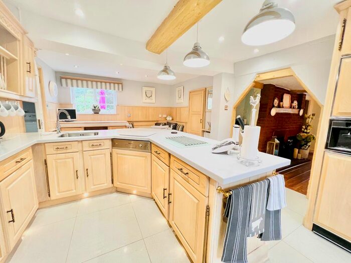 3 Bedroom Detached House To Rent In Romford Road, Ongar, CM5