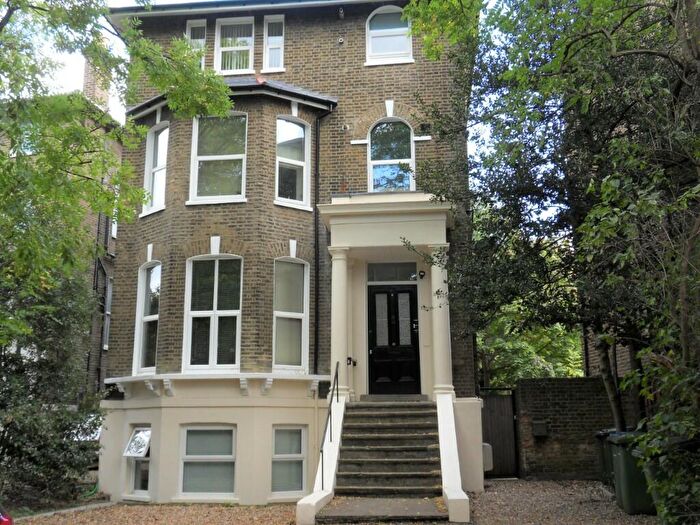 2 Bedroom Flat To Rent In Charlton Road, London, SE3