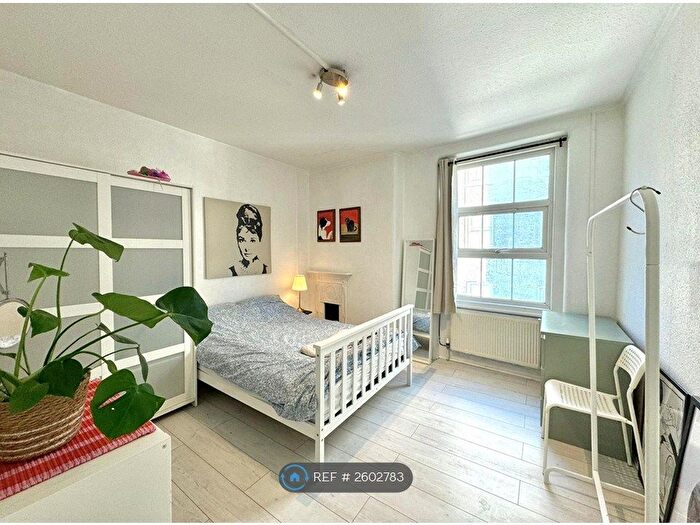 2 Bedroom Flat To Rent In Miles Buildings Marylebone Central, London, NW1