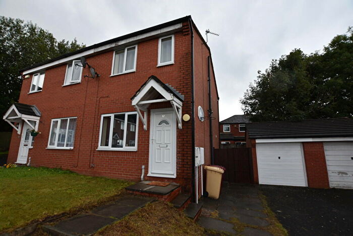 2 Bedroom Semi-Detached House To Rent In Maybreck Close Bolton Lancashire, BL3