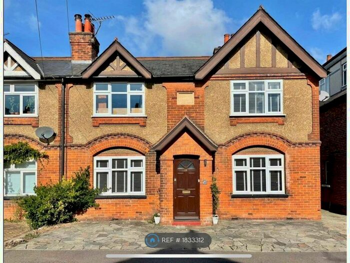 3 Bedroom Semi-Detached House To Rent In Donnington Road, Dunton Green, Sevenoaks, TN13