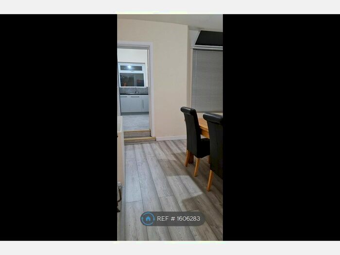 3 Bedroom Terraced House To Rent In Delaunays Road, Manchester, M8