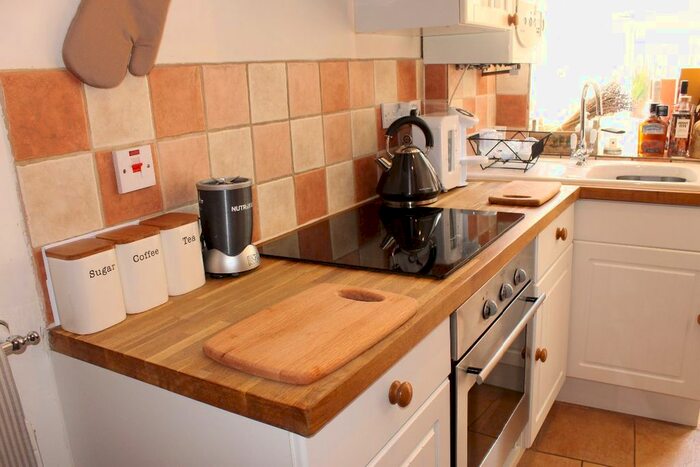 2 Bedroom Cottage To Rent In Market Place, Edenfield, Ramsbottom, Bury, BL0