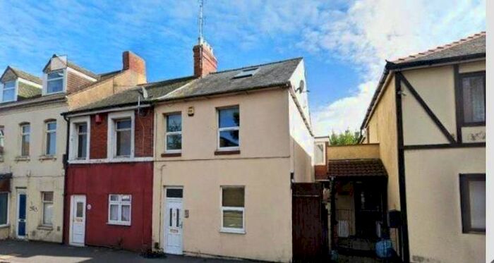 1 Bedroom Flat To Rent In Victoria Road, SN1