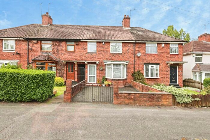 3 Bedroom Terraced House For Sale In Alexander Road, Smethwick, West Midlands, B67