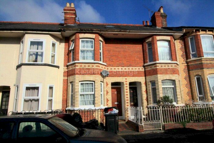6 Bedroom Terraced House To Rent In Swainstone Road, Reading, RG2