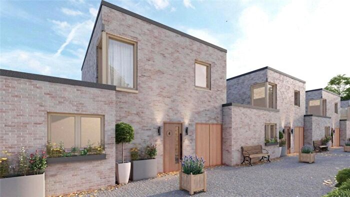 2 Bedroom Terraced House For Sale In Brook Mews, London, N13