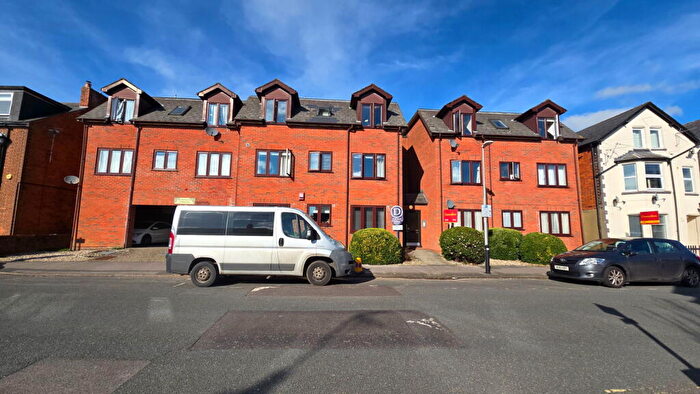 1 Bedroom Flat For Sale In Lincoln Court, Newbury, RG14