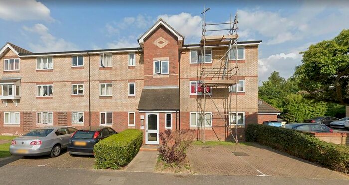 2 Bedroom Flat To Rent In Shortlands Close, Belvedere, DA17