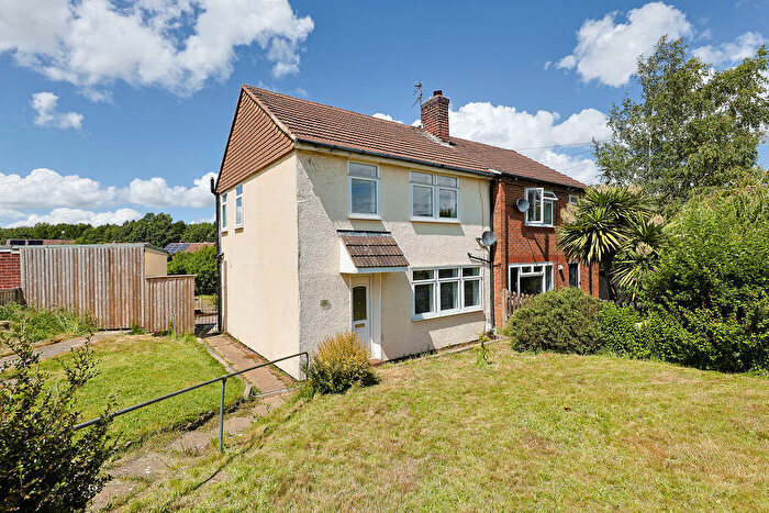 3 Bedroom Semi-Detached House For Sale In Masefield Avenue, Holmewood, Chesterfield, S42