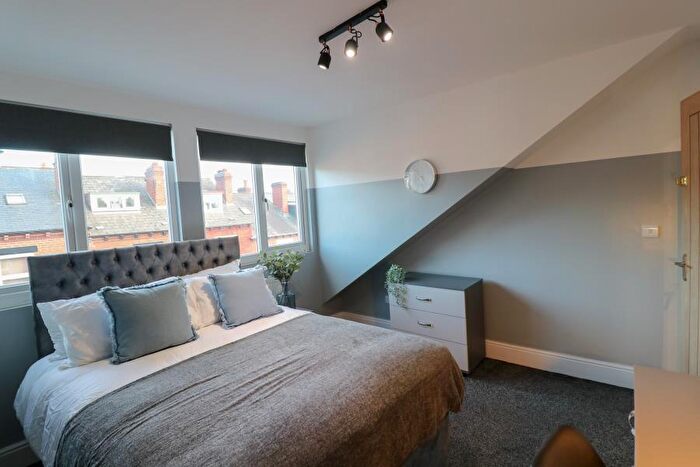 4 Bedroom Terraced House To Rent In Carberry Place, Leeds, West Yorkshire, LS6