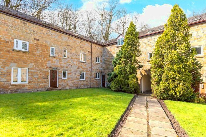 1 Bedroom Flat To Rent In Oldham Road, Ashton-Under-Lyne, Greater Manchester, OL7