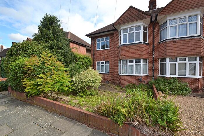 2 Bedroom Maisonette To Rent In Westbury Road, Feltham, TW13
