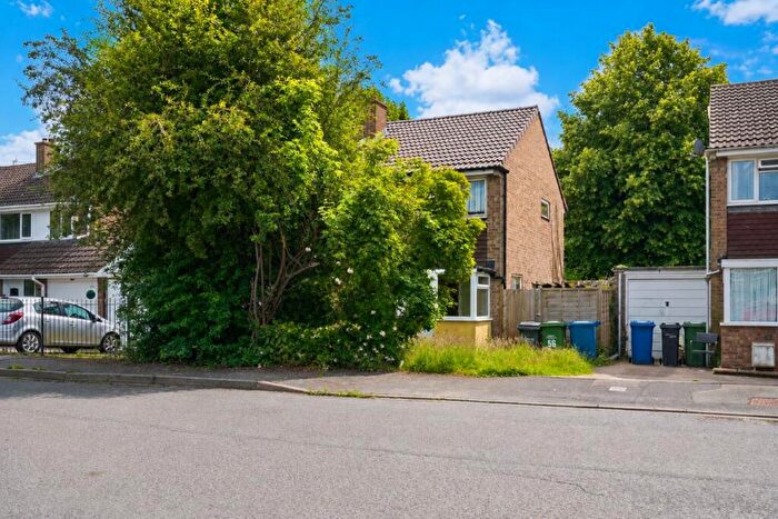 3 Bedroom Semi-Detached House For Sale In Collett, Tamworth, B77