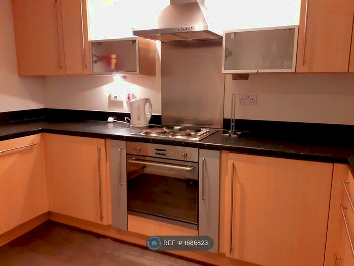 1 Bedroom Flat To Rent In Platt House, Salford, M5