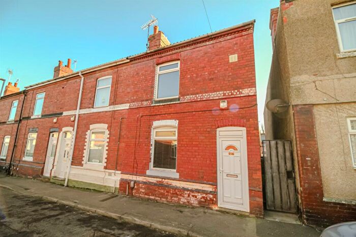 2 Bedroom End Of Terrace House To Rent In Moor Street, Mansfield, NG18