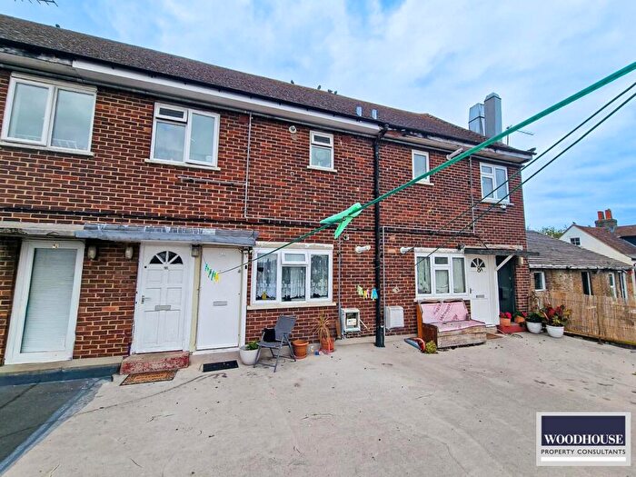 Block Of Apartments For Sale In Turners Hill, Cheshunt, Waltham Cross, EN8