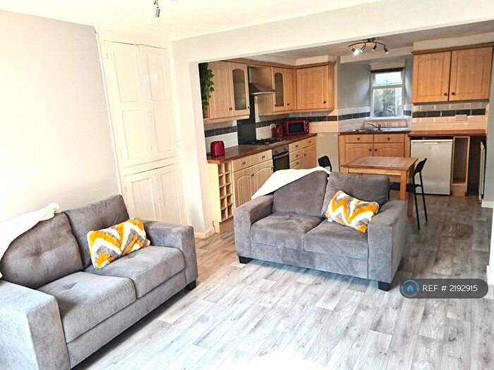 5 Bedroom Terraced House To Rent In Winstanley Road, Wellingborough, NN8