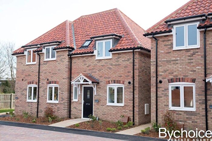 2 Bedroom Terraced House To Rent In Bernard Row, Hamlet Road, CB9