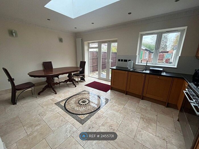 6 Bedroom Terraced House To Rent In Stanhope Grove, Beckenham, BR3
